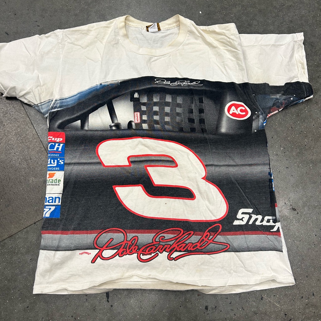 Vtg White Short Sleeve Racing Tee With Graphic Print